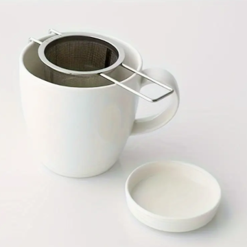 Infuser with arms and lid